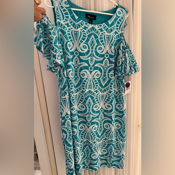 NEW - Turquoise, Off the Shoulder dress with wh. raised design, sz. 16 - Picture 1 of 5